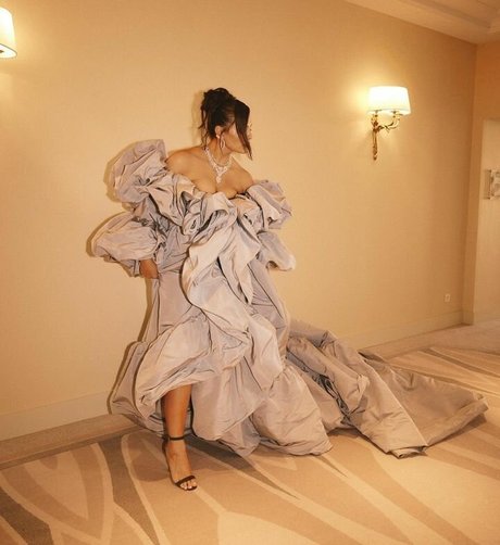 pawg teen onlyfans erotic photos