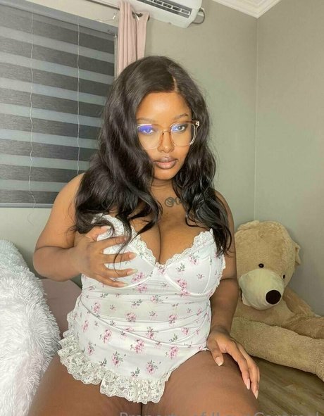 ilovecaramel xxx model picture