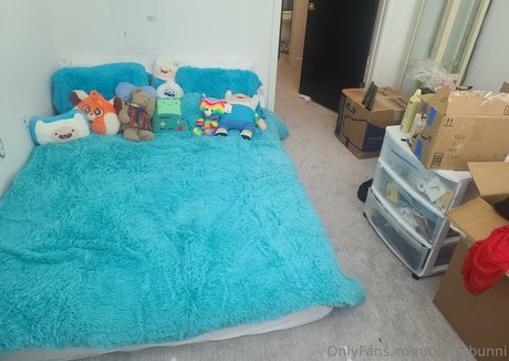 buns bunni hot model img