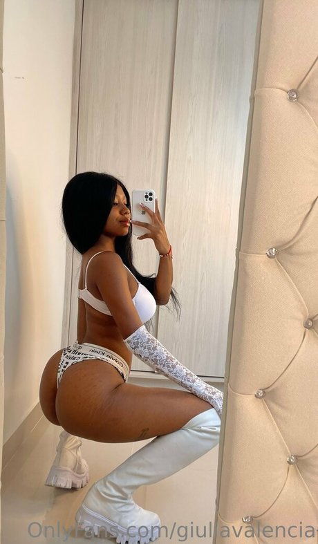 Giuliavalencia model best photo