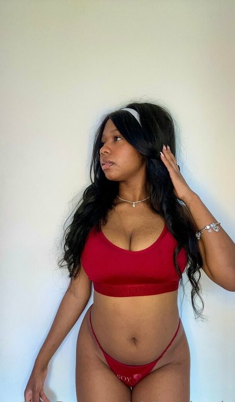 Giuliavalencia nudes actress archive