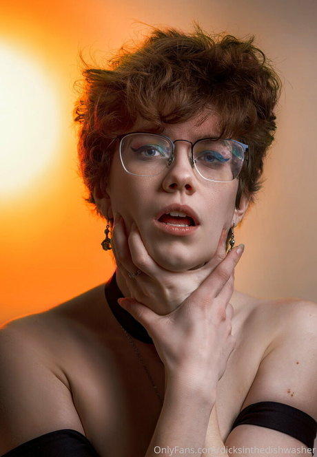 officialmorganrae erotic pornstar image