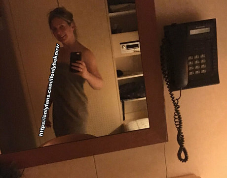 ifonlyheknew model high quality photos