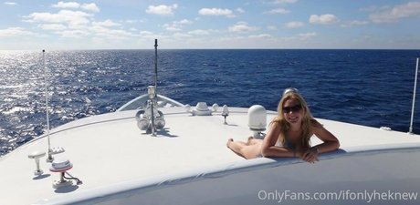 bisexual couple onlyfans sexy nudes photos