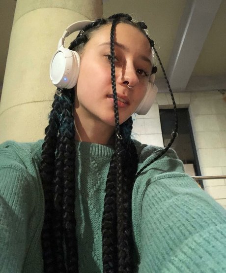 goth asian onlyfans hd photos