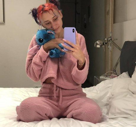 makeup artist onlyfans art nude pictures