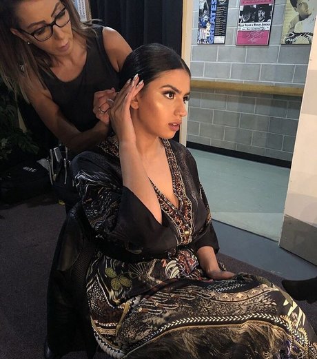 Mays Benatti star nudes archive