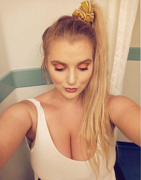 40 years old onlyfans free xxx pic