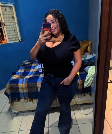 Maria Clara Tavares exclusive star pic