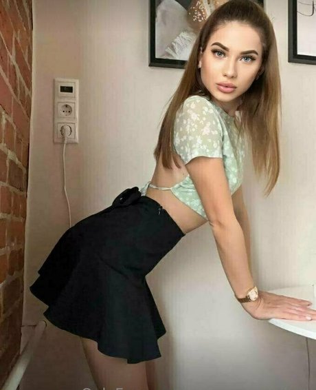 alicemoonprism perfect pornstar pics