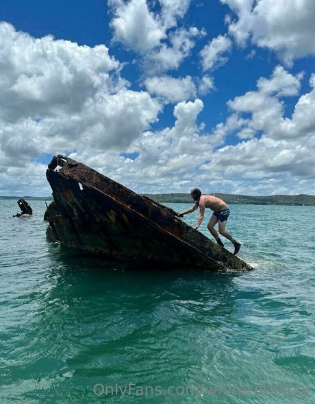 whiterabbitsx nice model picture