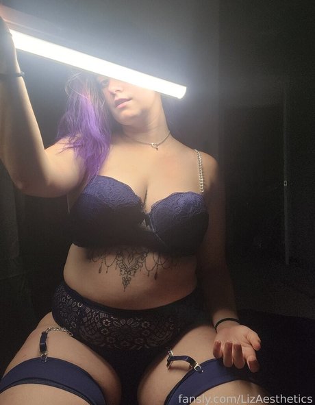 LizAesthetics xxx pornstar archive