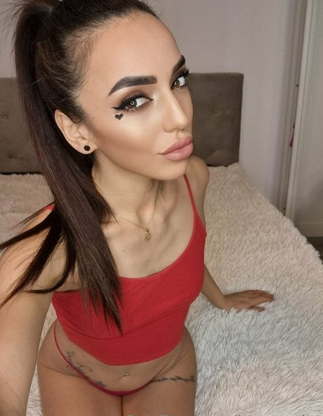 lorenpetite sexy actress image