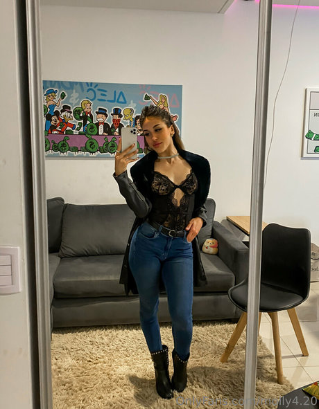 molly4 20 perfect actress images