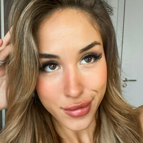 molly4 20 free model gallery