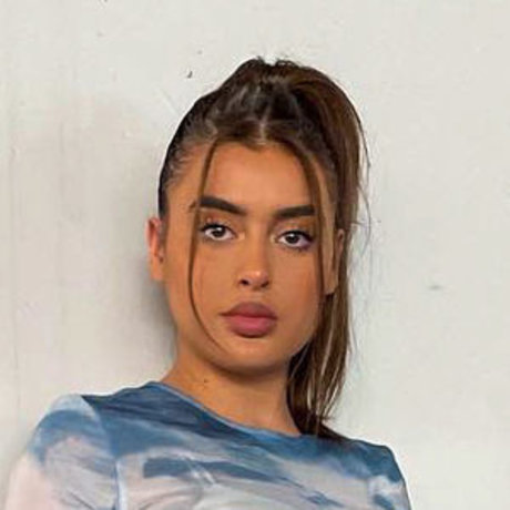 Kalani Hilliker model perfect gallery