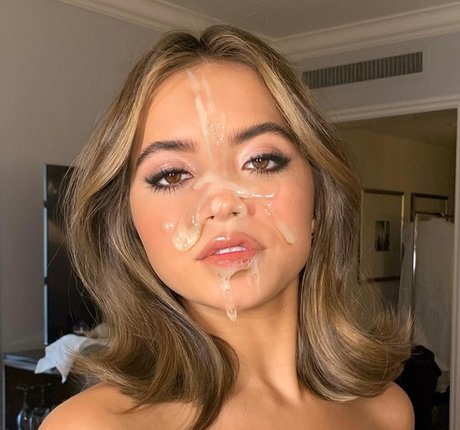 Isabela Merced xxx model images