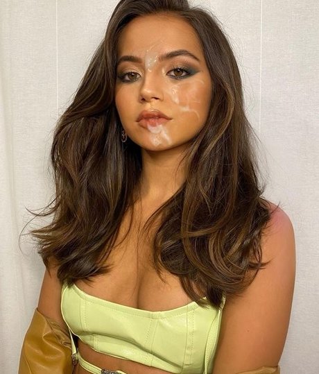 Isabela Merced star beautiful image