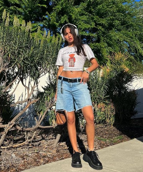 Isabela Merced model xxx galleries