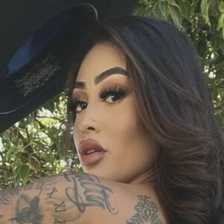 therealissalicious model art picture