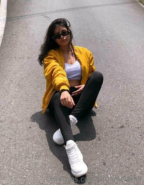 black female onlyfans sex image