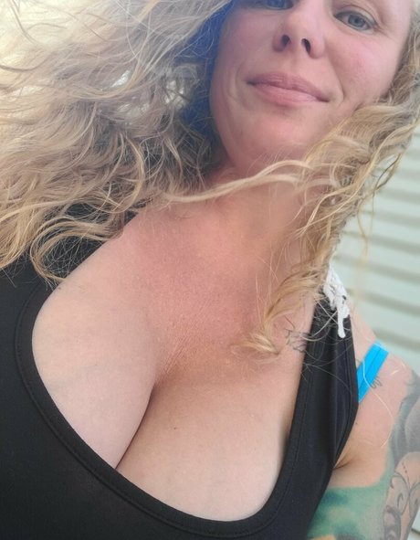 bigbootymandyj1981 erotic star photos