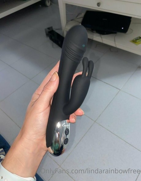 lindarainbowfree star free pic