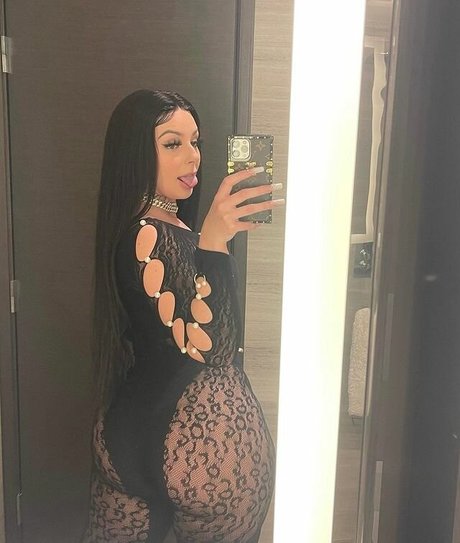 lilyaurora official pornstar top gallery