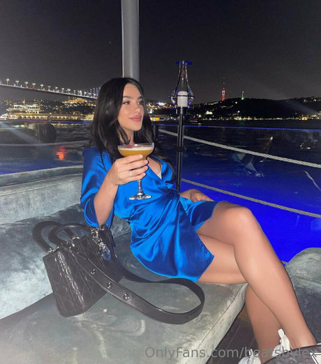 beatsbylex naked actress image