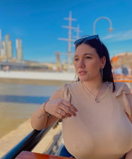 Coti Demozzi top star photos