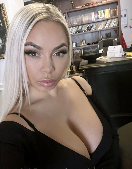 lexas dressing room Quick photo