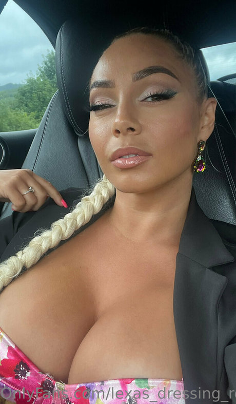 lexas dressing room nice actress pics