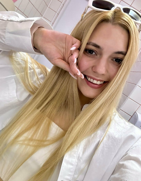 horny teen onlyfans hot naked pic