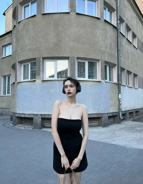 helgaamor nudes actress image