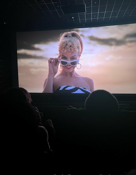 helgaamor star naked images