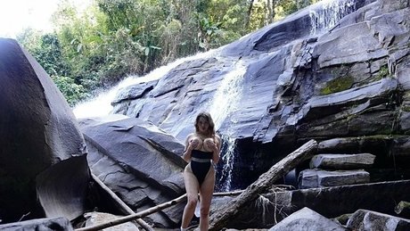 Anyamelia george pretty actress photos