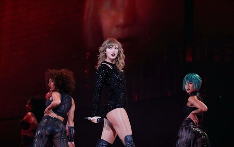 hooters onlyfans free xxx gallery