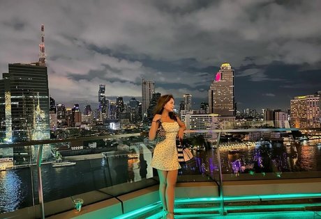 big tits nerd onlyfans porn pics