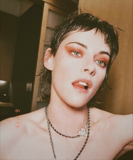 hostess onlyfans pornographic photo