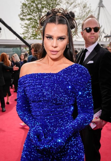 Billie Piper free actress photos