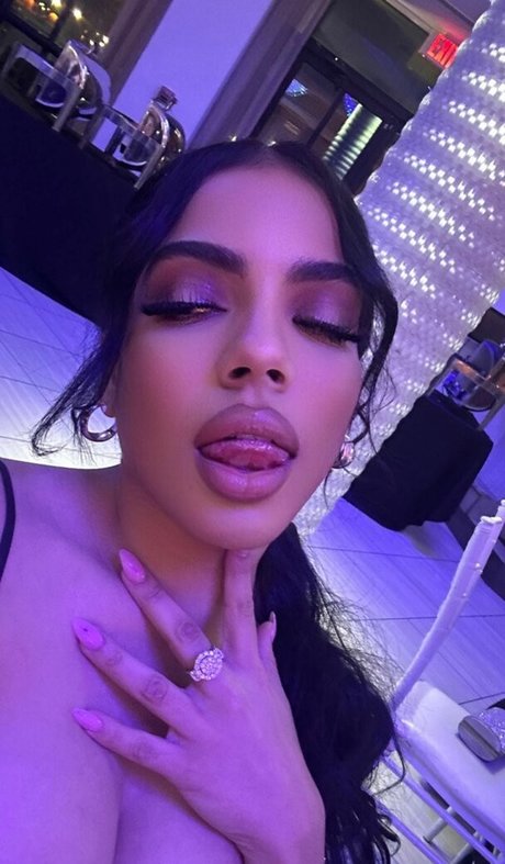 E dot pornstar adult images