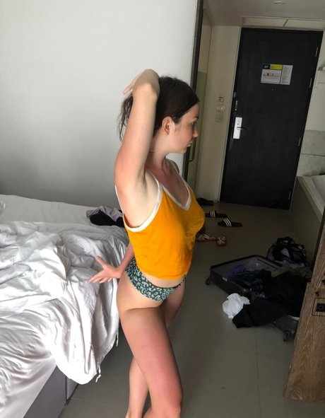 pawg teen onlyfans adult pic