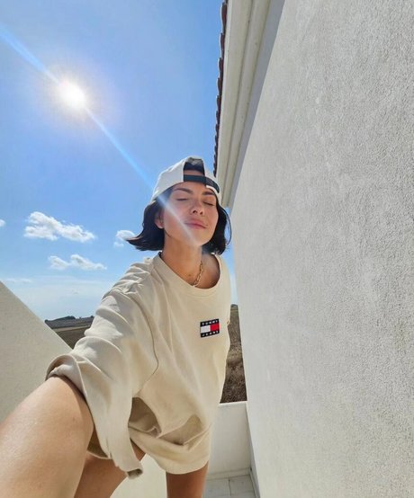 Apostoleanu porn model archive