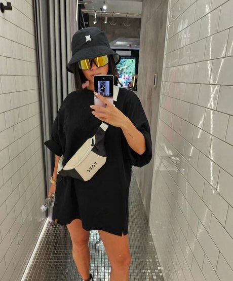 bikini fuck onlyfans top image