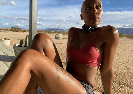 thecleopanda nude model pictures