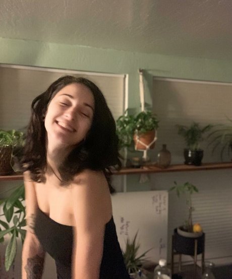 Yana Mori model art pic