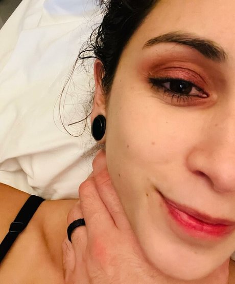 Yana Mori pornstar hd gallery