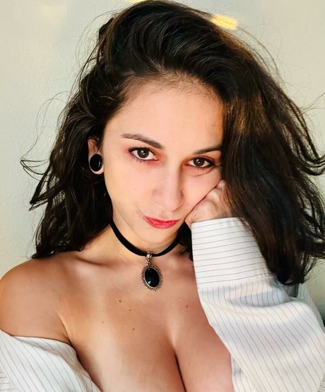 Yana Mori star porn image