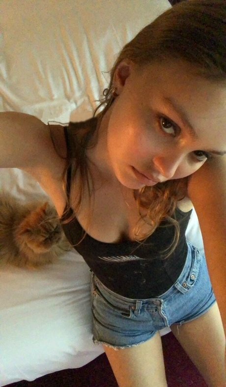 Lily Rose Depp star sex photos