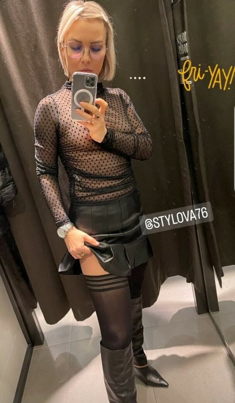 Alexxxa pornstar nude images